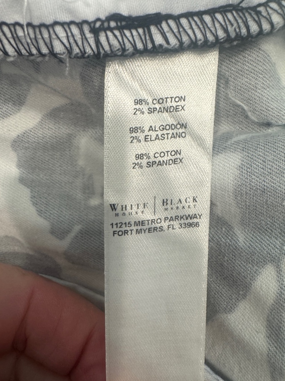 WHBM Mid Rise Floral Print Shorts 2 $68 NWOT Black White Ecru - Picture 10 of 14
